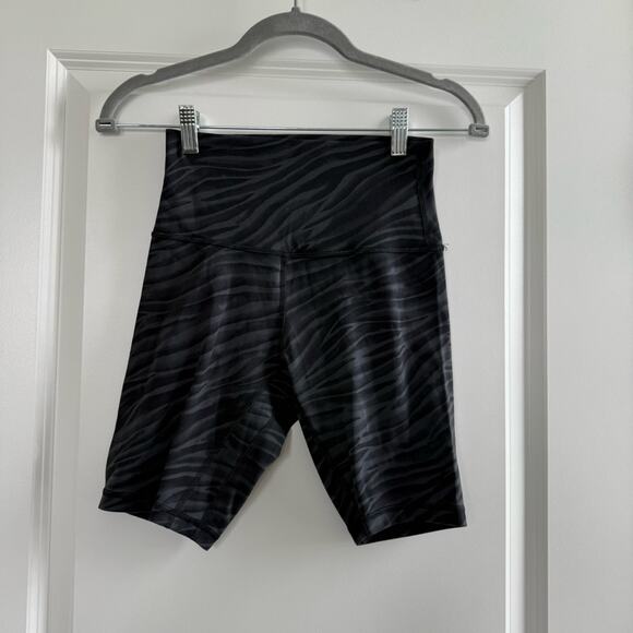 Lululemon Align Short 8" Le Tigre Camo Deep Coal Multi - Picture 4 of 10